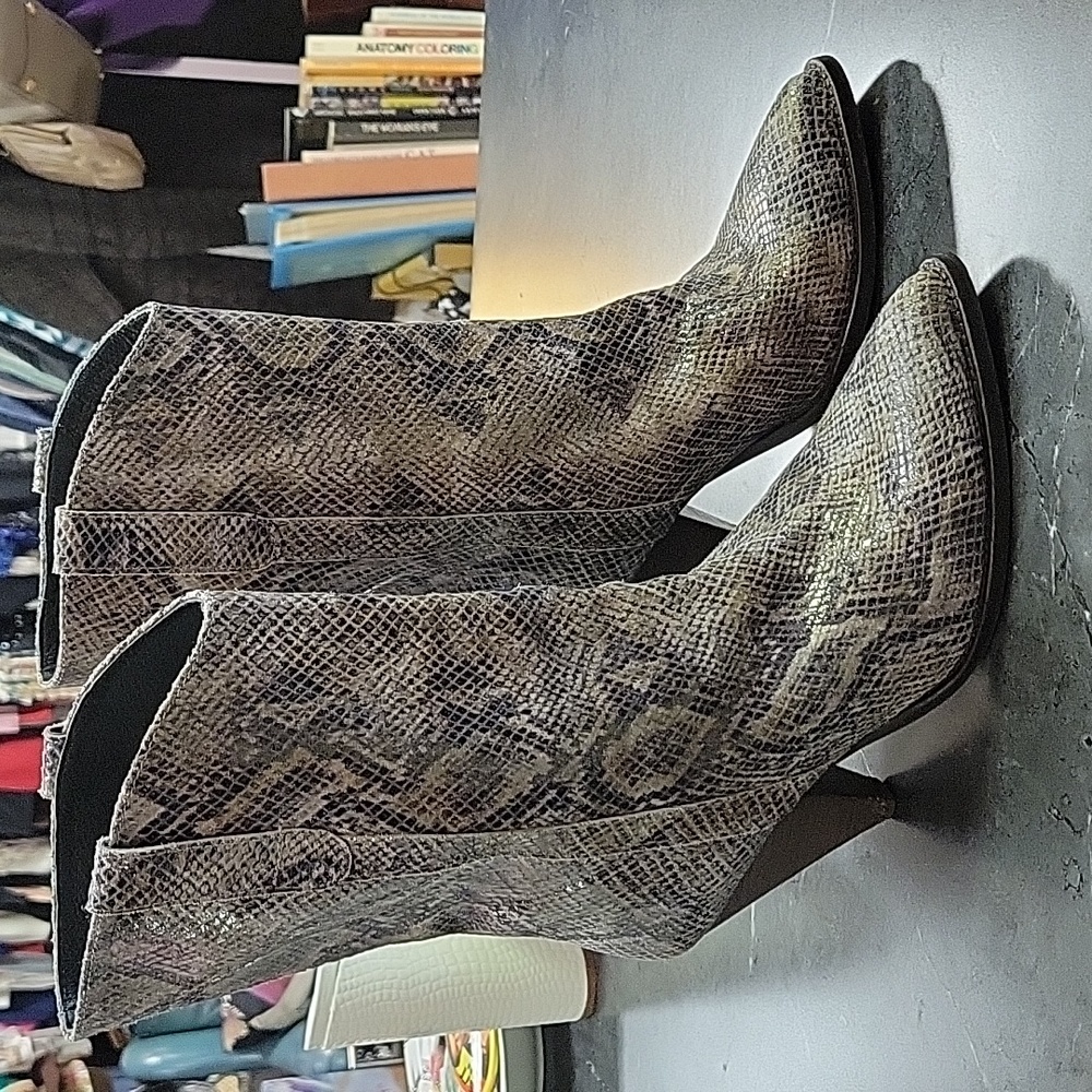 OU Reptile Print like Leather Boots 39